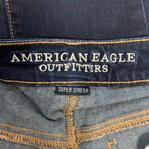 dark wash American eagle skinny jeans